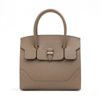 ボストンバッグ（グレージュの正面）