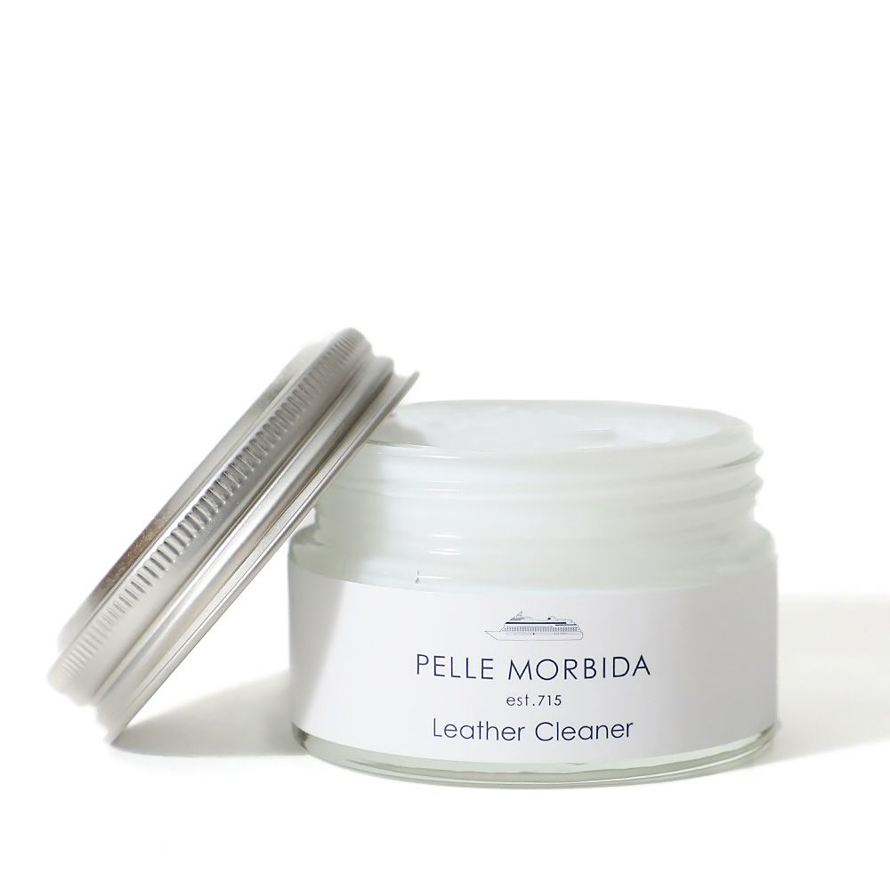 ケアクリーナーの正面（ニュートラル）