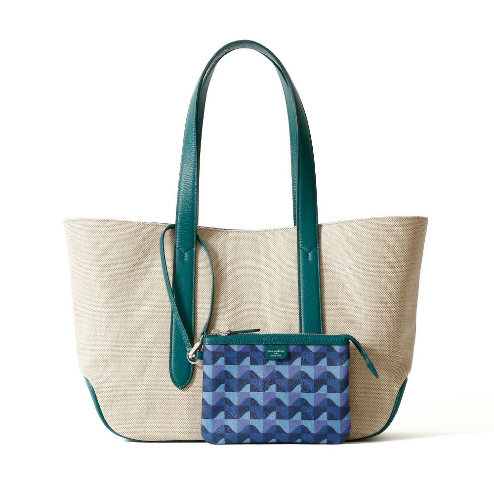 トートバッグの正面（ピーコックグリーン）