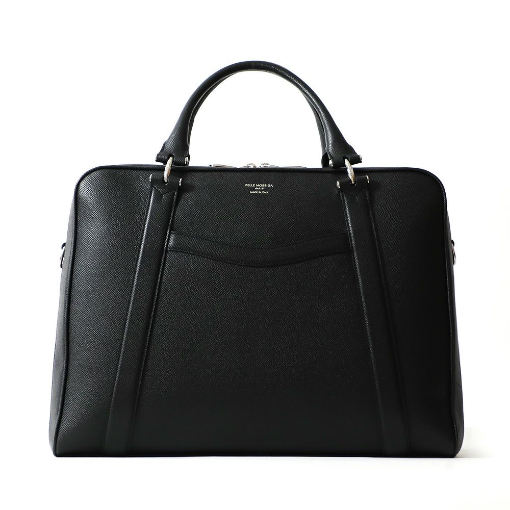 ブリーフバッグの正面（ブラック）