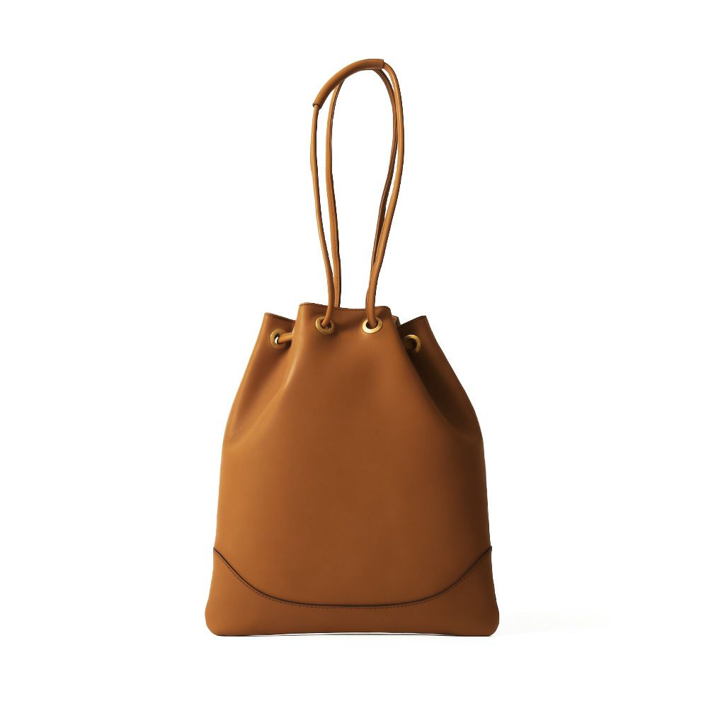 巾着バッグの正面（ブラウン）