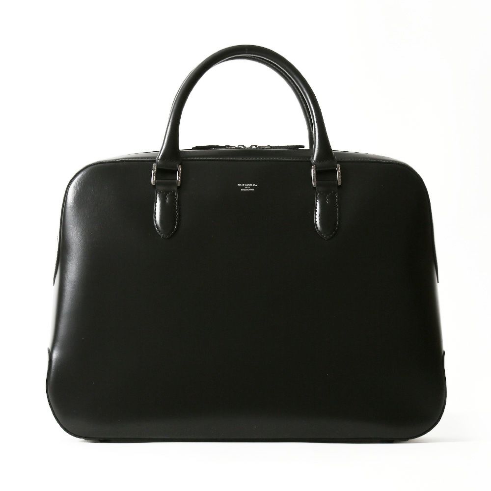 ブリーフバッグの正面（ブラック）